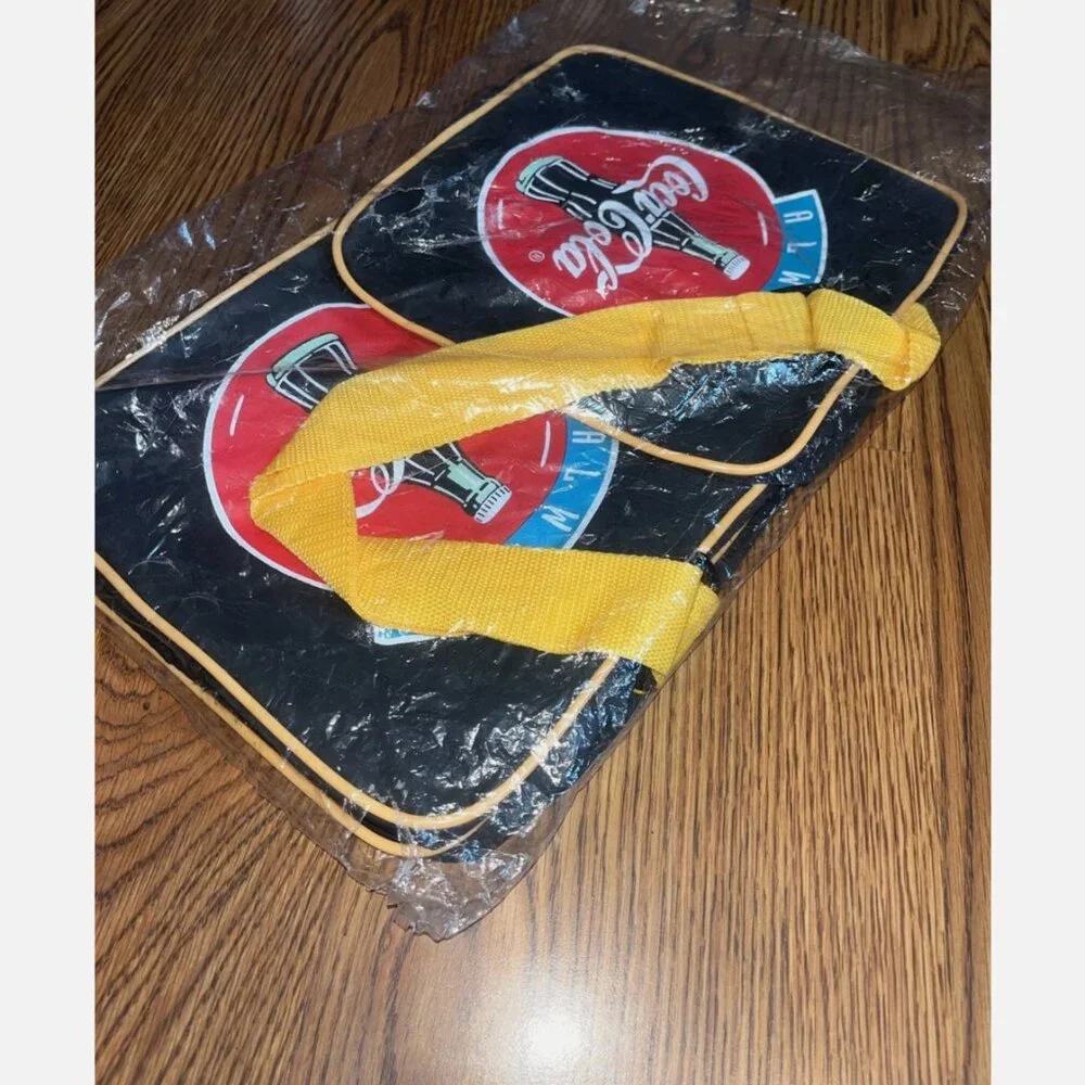 Vintage MLB Pittsburgh Pirates Coca-Cola SGA Duffel Gym Bag Old Vintage Logo